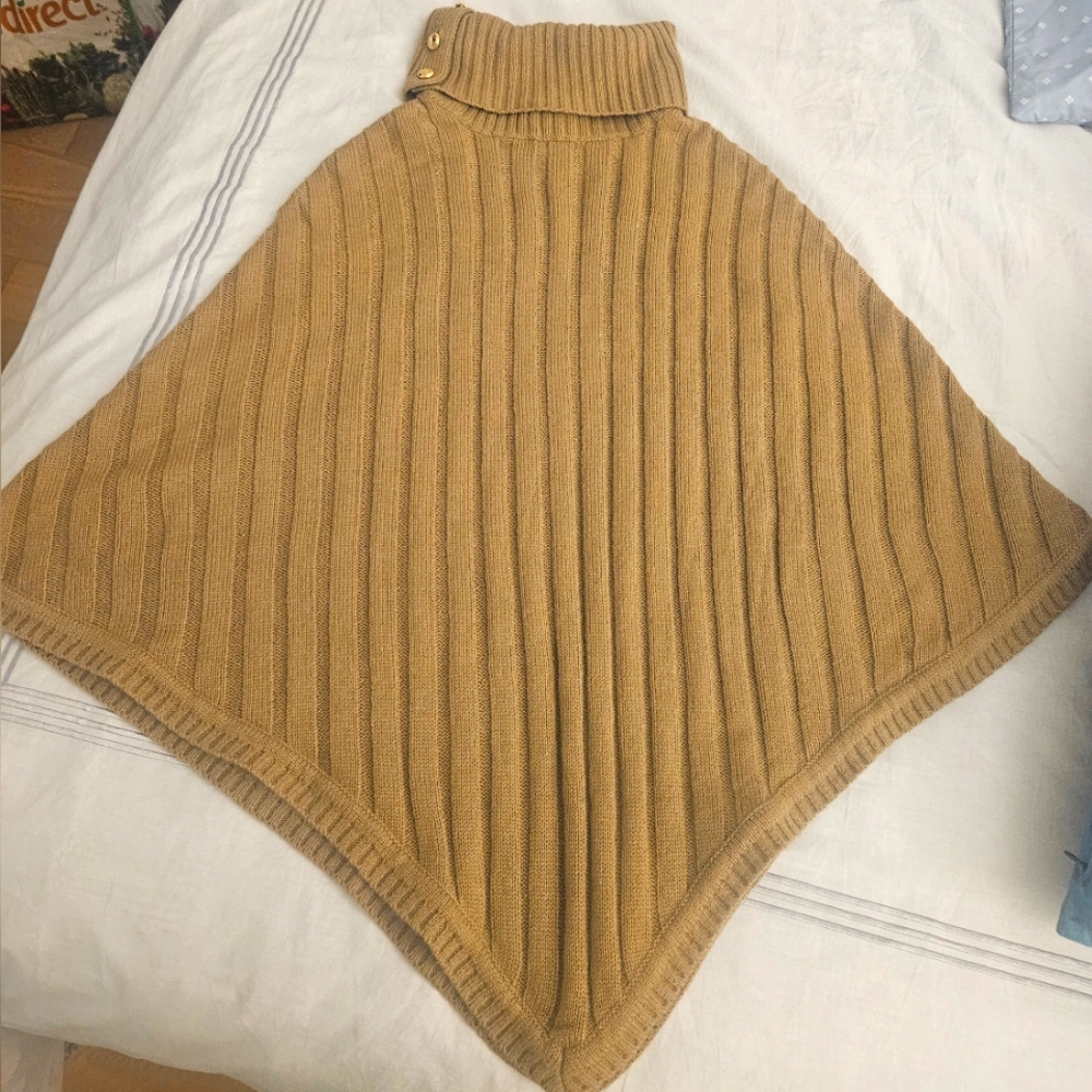 Michael Kors Poncho